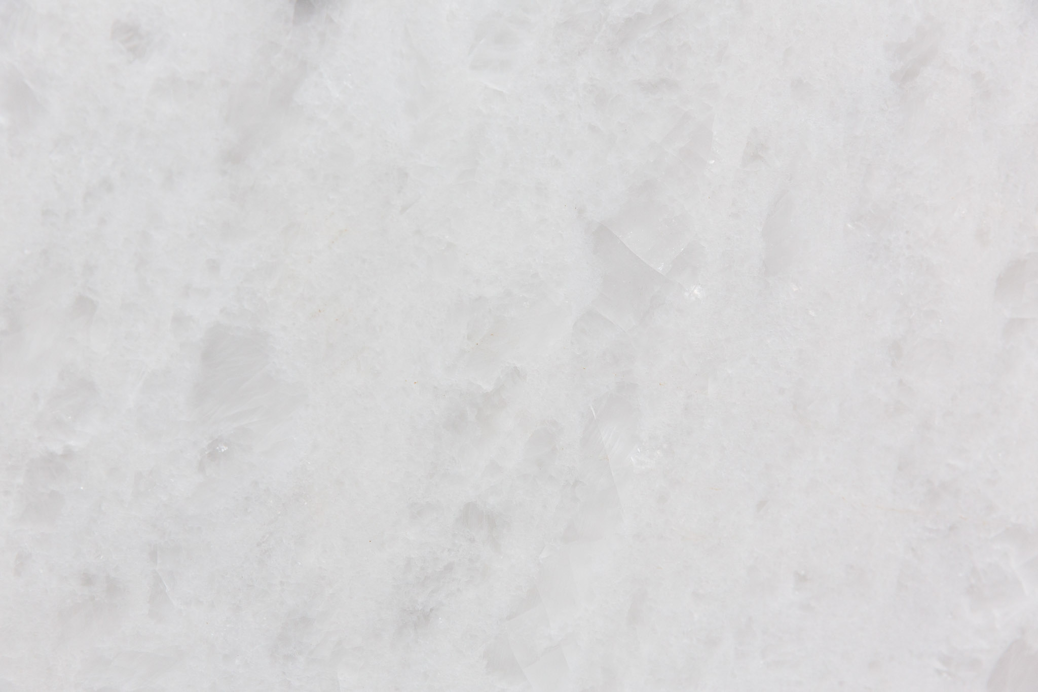 Opal white (240521)