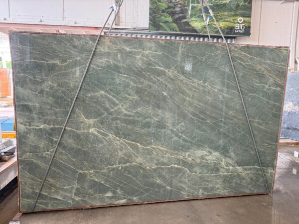 Emerald Green Quarzite (250425) - Image 2