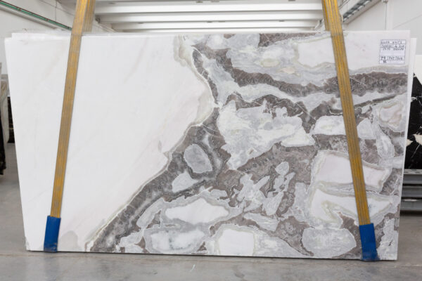 Dover White (240535.) - Image 2