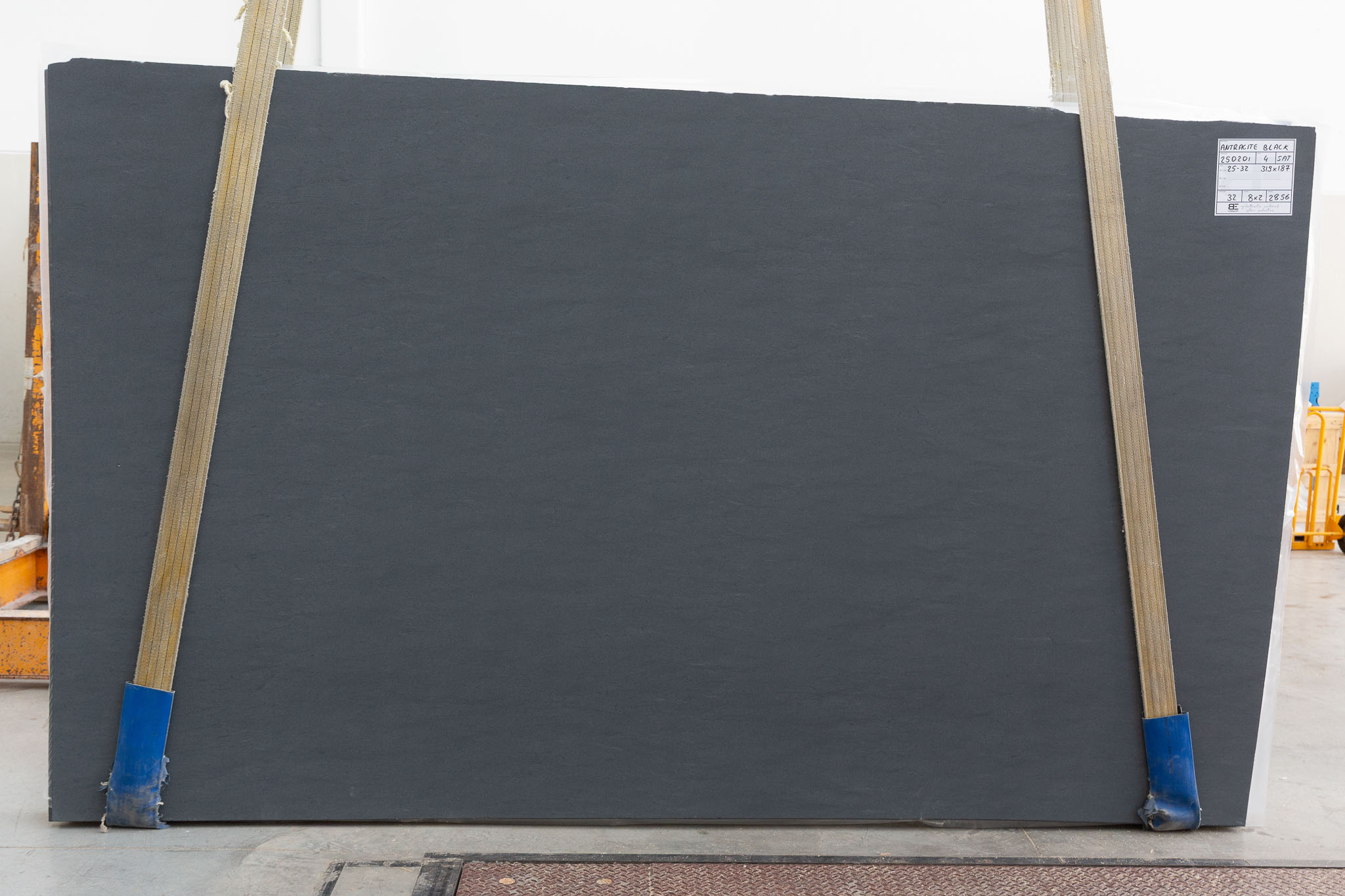 Antracite Black (250201)