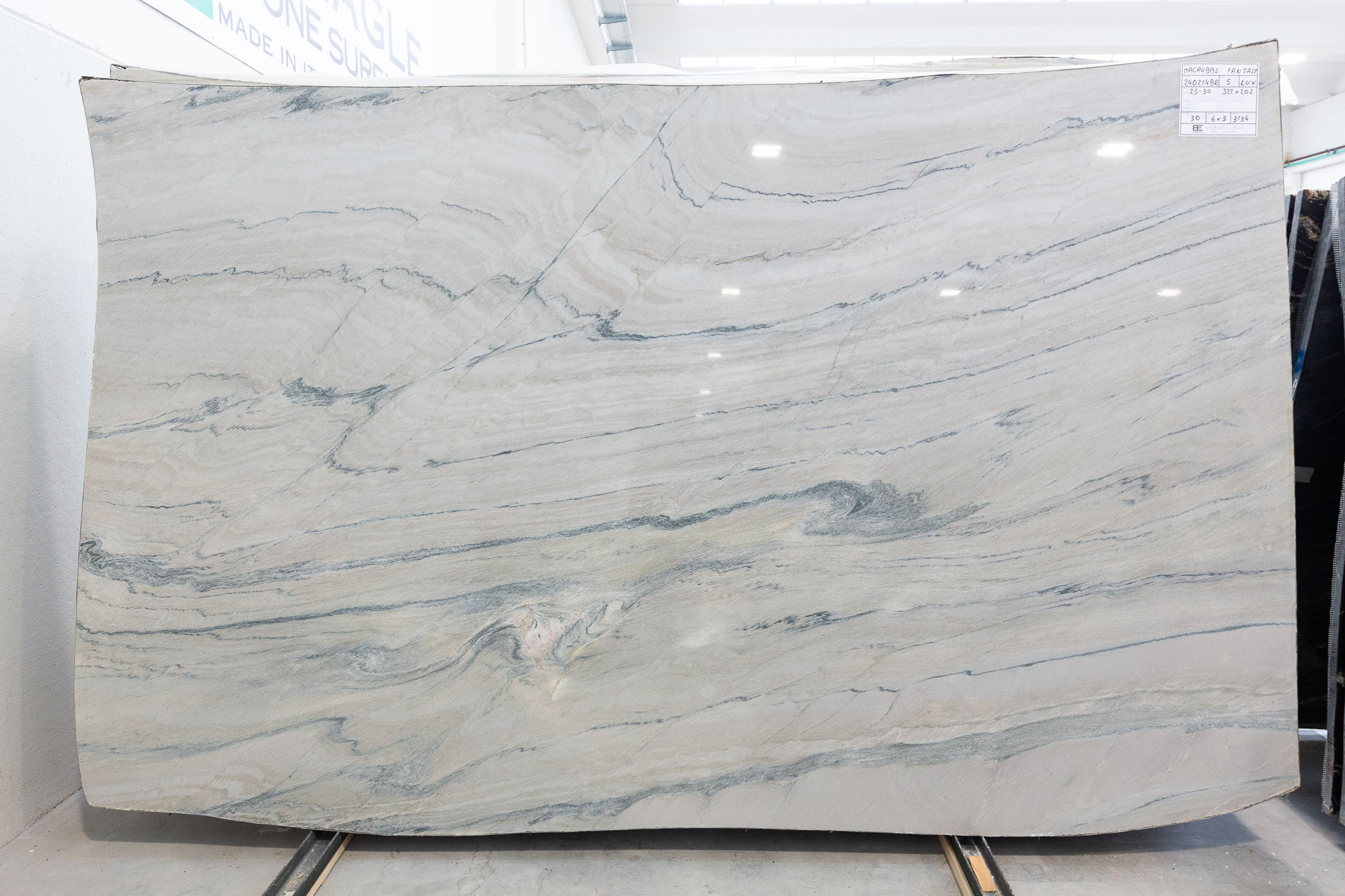 Macaubas Fantasy (BE240214)