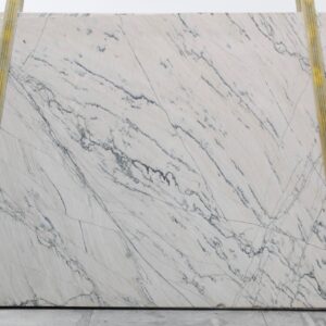 White Macaubas (200032)