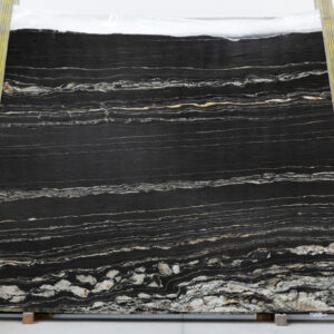 Quarzite portoro (211009)