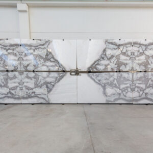 Dover White (240535.)