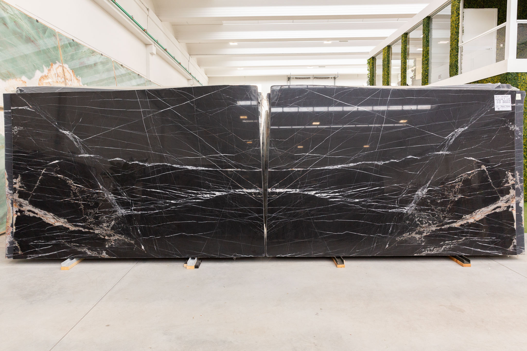 Quartzite Saint Laurent (240402BR)