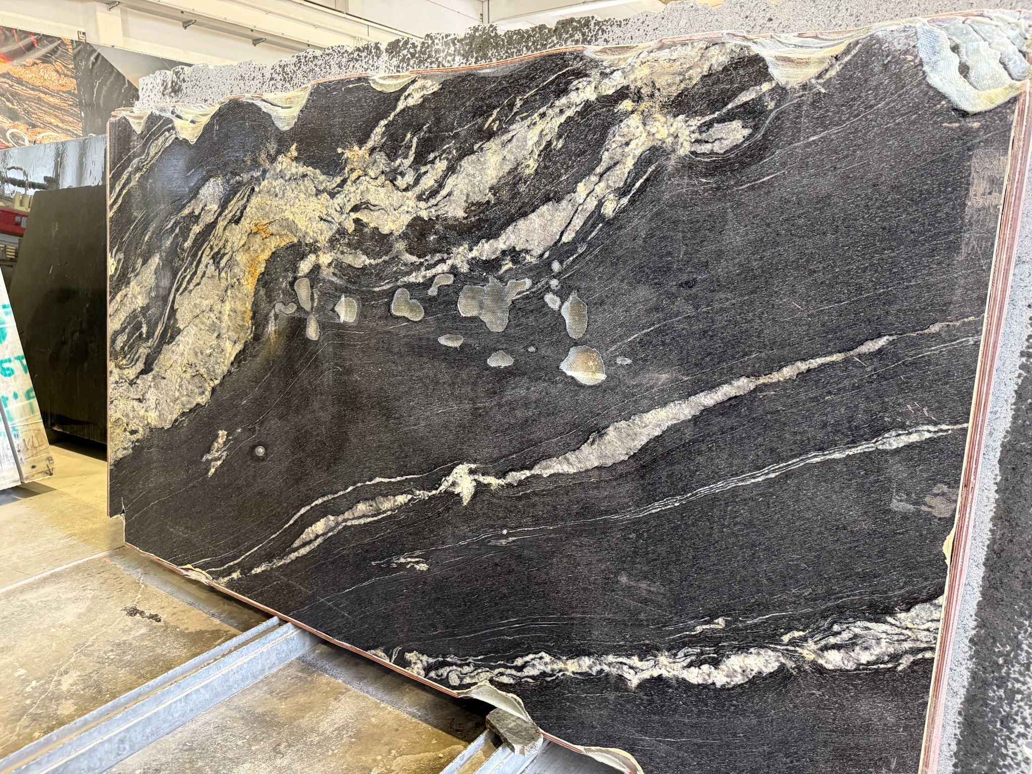 Black Fusion (230146-C)