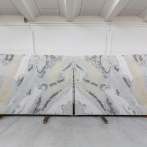 Oyster White (250402)