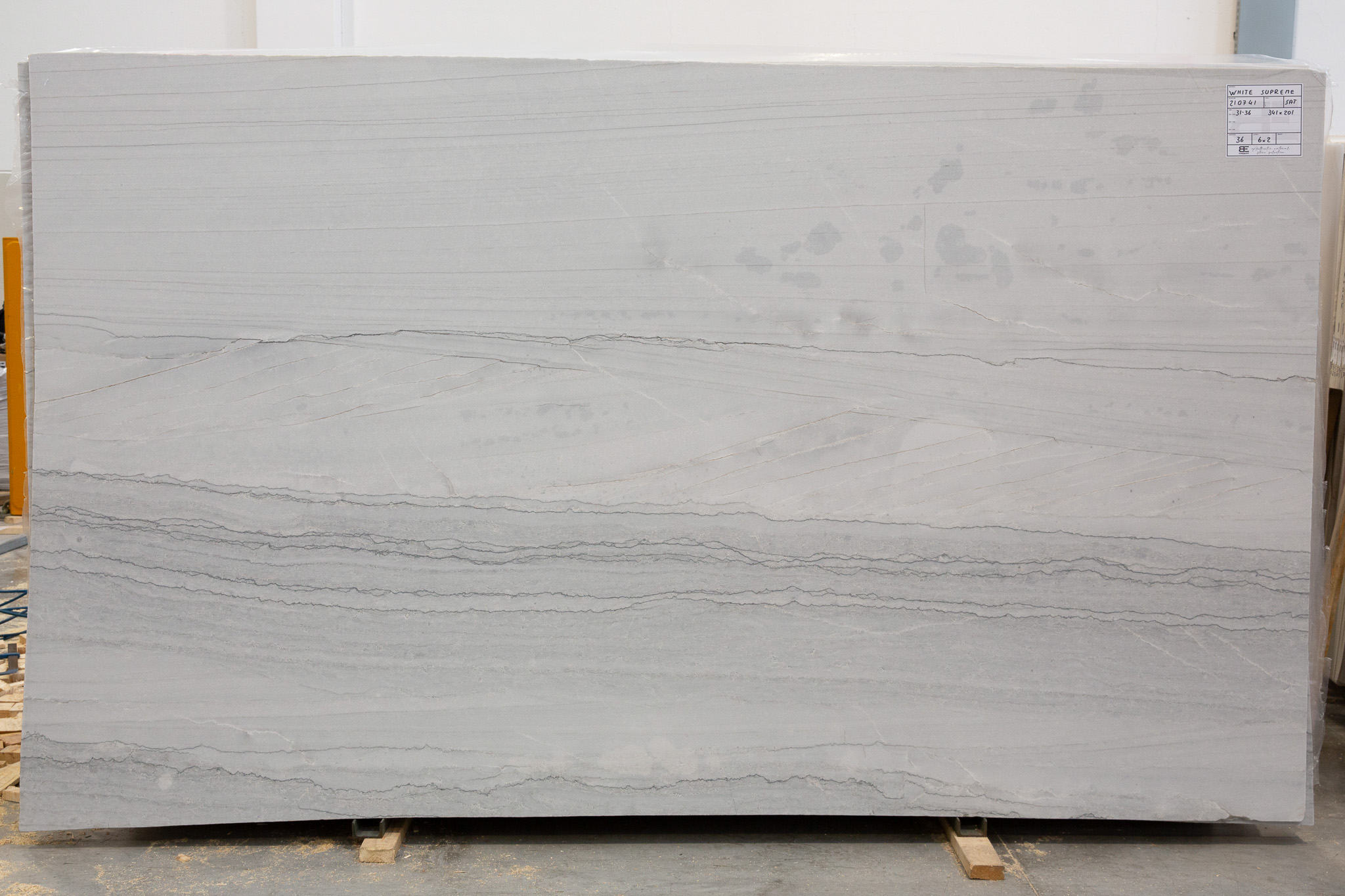 White supreme (210741)